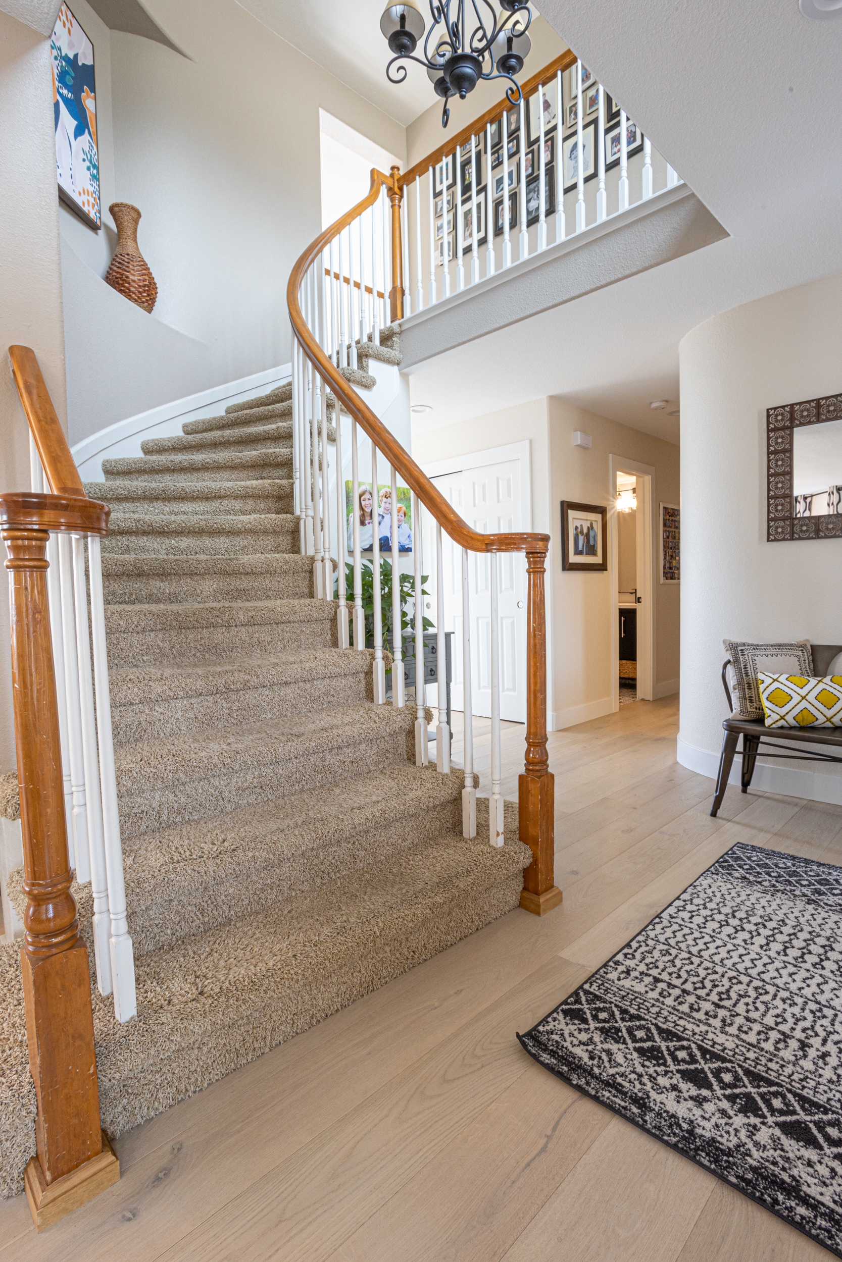  Spacious family room with dual seating areas